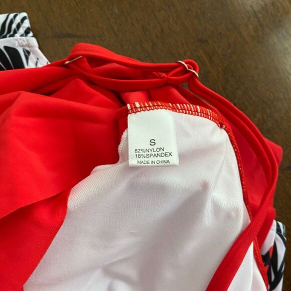 Swimsuit Two Piece Peplum Bikini Set Size Small Red Floral Ruffle By Tutorutor - Picture 6 of 7